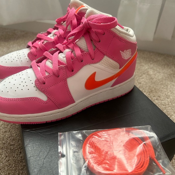 Jordan 1 - Picture 4 of 5